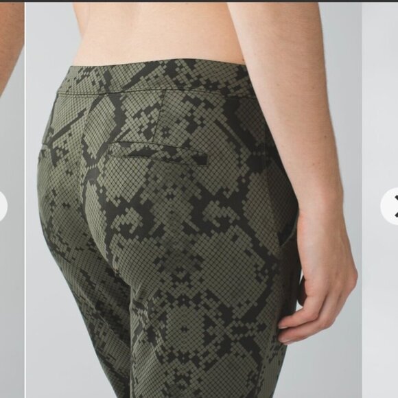 Lululemon Athletica Green Cropped Pants - Picture 7 of 13